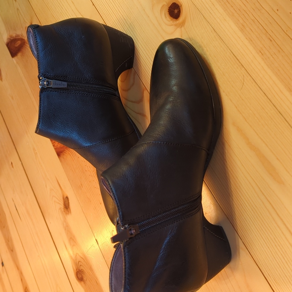 Dankso Booties - Picture 3 of 7